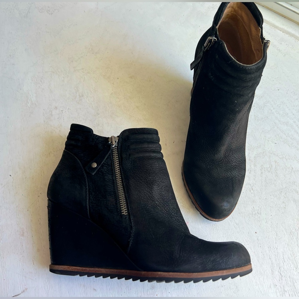 Biala suede leather wedge zipper booties